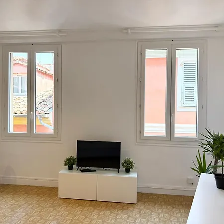 2 Pieces Proche Nice
